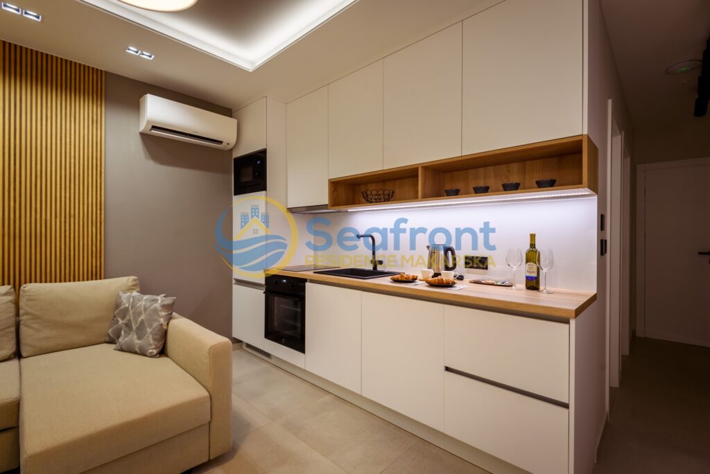 Deluxe Apartment with Sea View